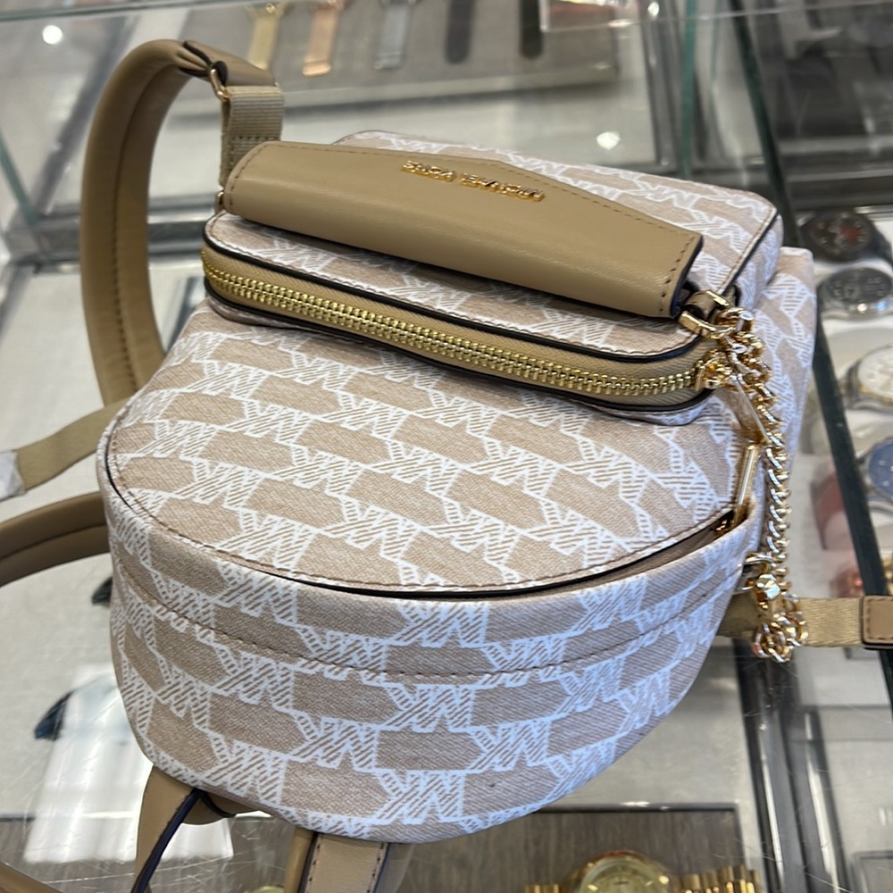 MICHAEL KORS
Maisie Extra-Small Logo 2-in-1 Backpack
Camel 
NWT - Picture 4 of 16